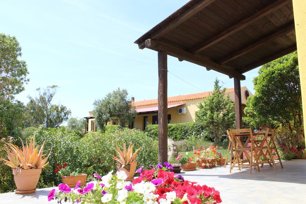Agriturismo Campesi Casale Tra Le Vigne Aglientu Zewnętrze zdjęcie