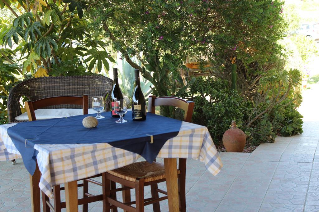 Agriturismo Campesi Casale Tra Le Vigne Aglientu Zewnętrze zdjęcie